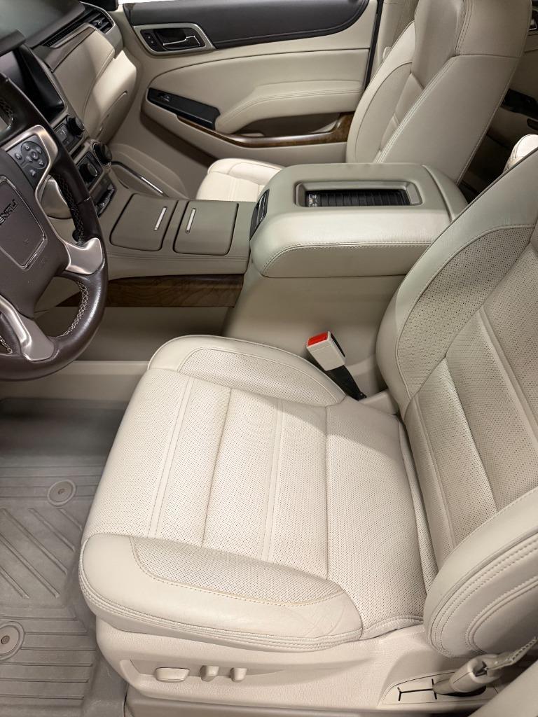 GMC Yukon Denali 4WD 2020