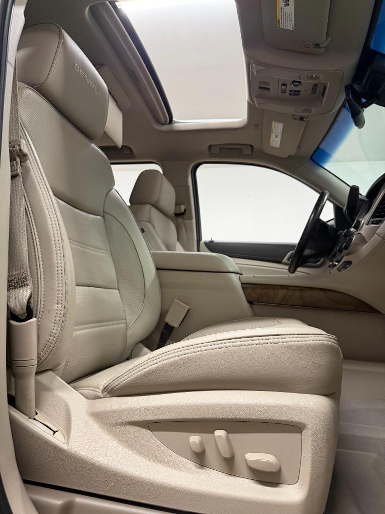 GMC Yukon Denali 4WD 2020