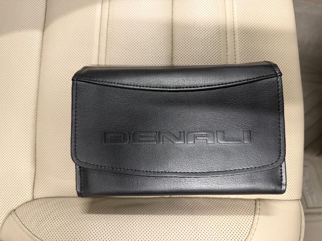 GMC Yukon Denali 4WD 2020