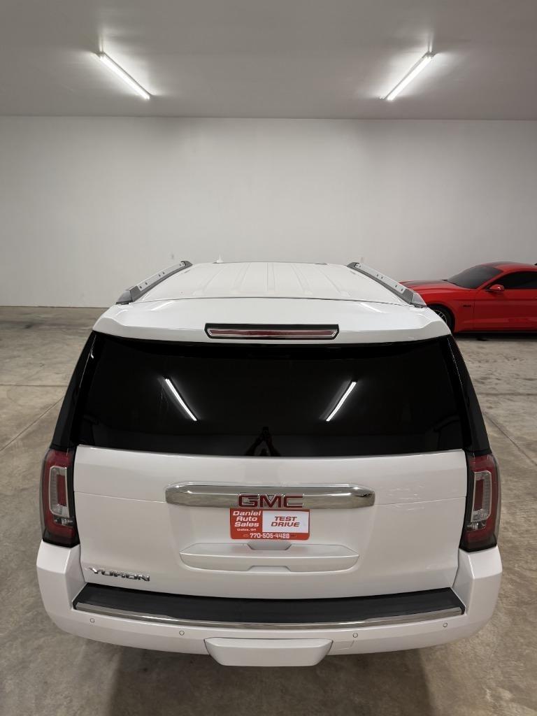 GMC Yukon Denali 4WD 2020
