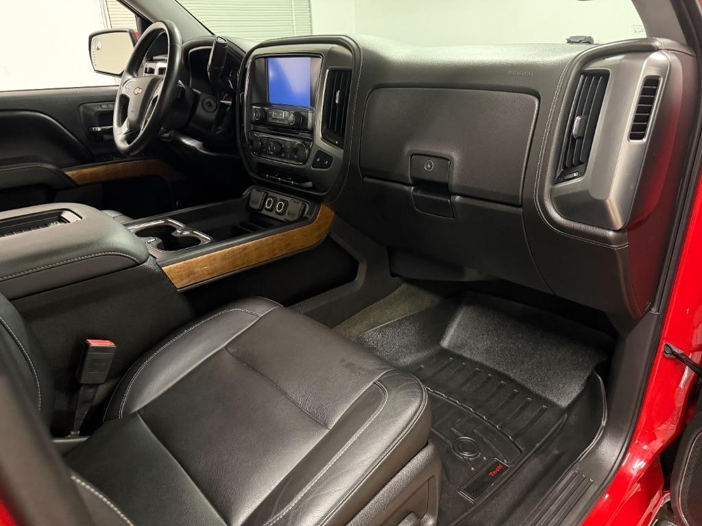 Chevrolet Silverado 1500 LTZ Crew Cab 4WD 2017
