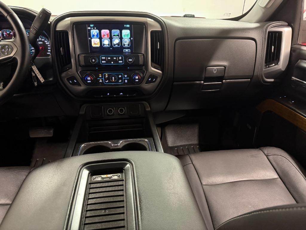 Chevrolet Silverado 1500 LTZ Crew Cab 4WD 2017