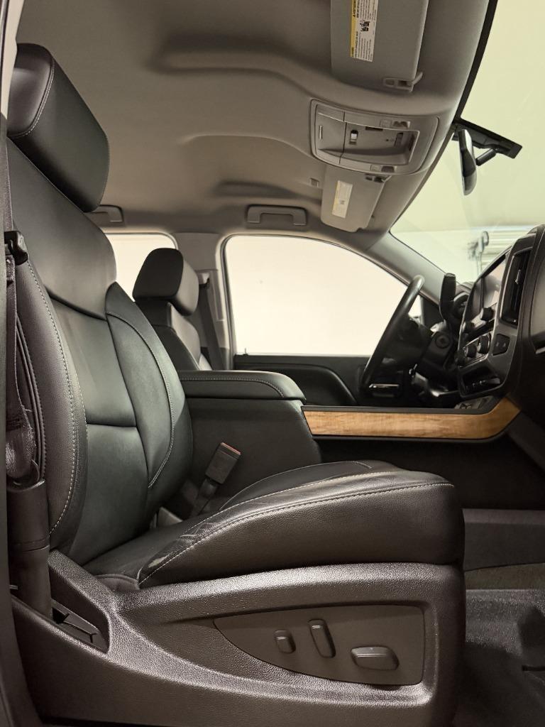 Chevrolet Silverado 1500 LTZ Crew Cab 4WD 2017
