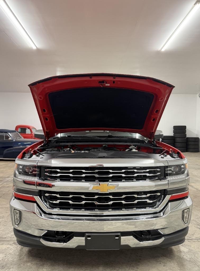 Chevrolet Silverado 1500 LTZ Crew Cab 4WD 2017