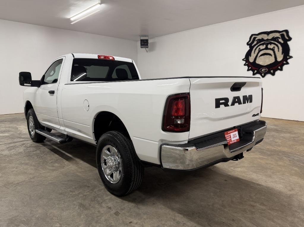 RAM 2500 ST 4WD 2024