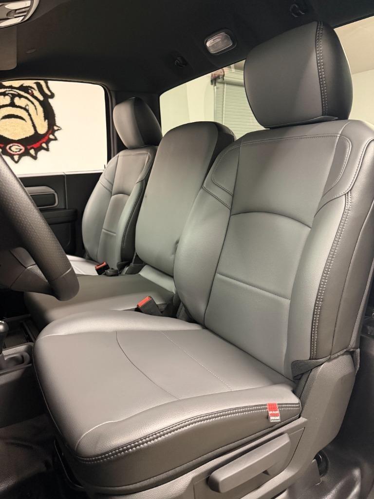 RAM 2500 ST 4WD 2024