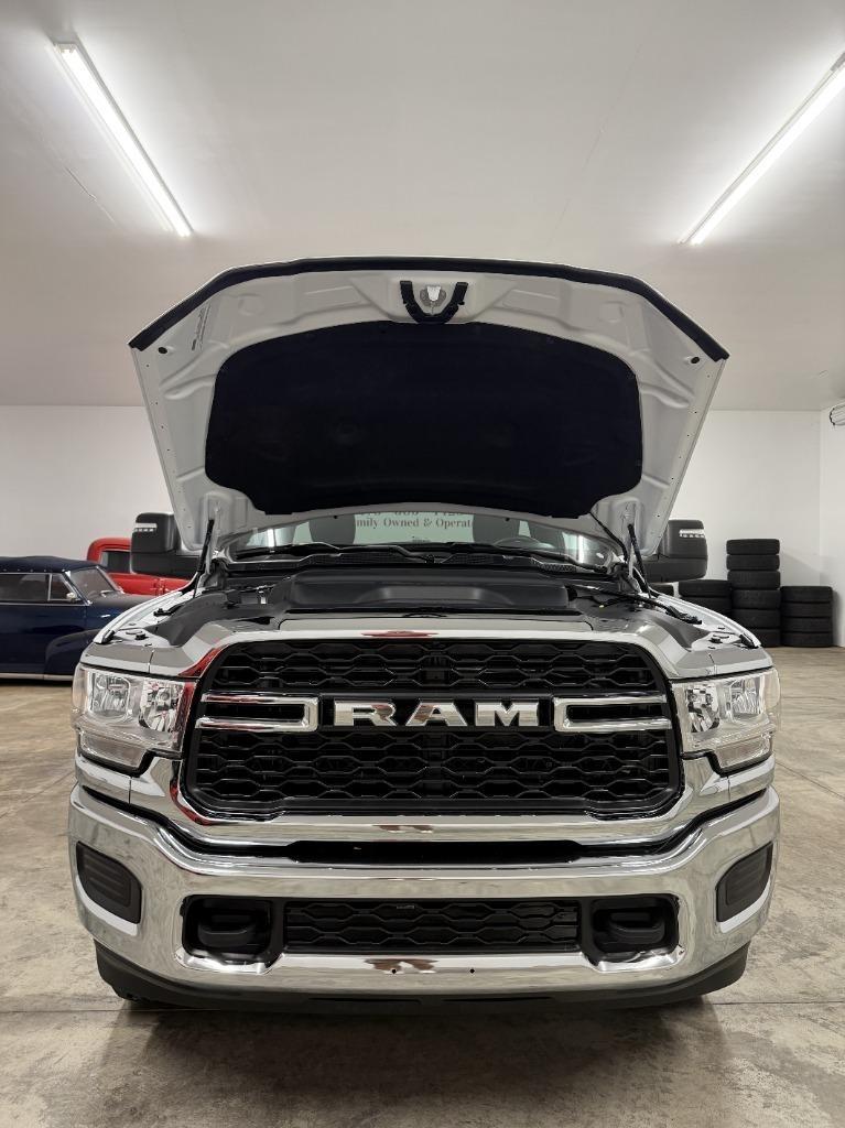 RAM 2500 ST 4WD 2024