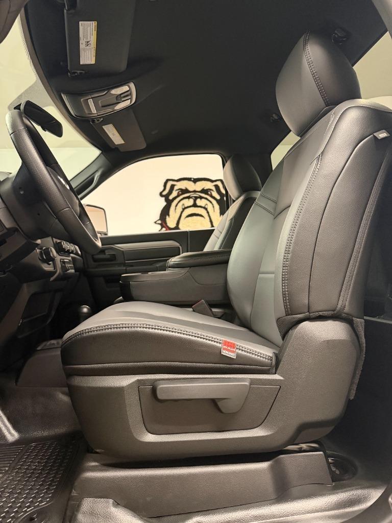 RAM 2500 ST 4WD 2024