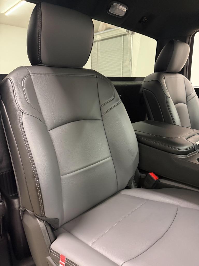 RAM 2500 ST 4WD 2024