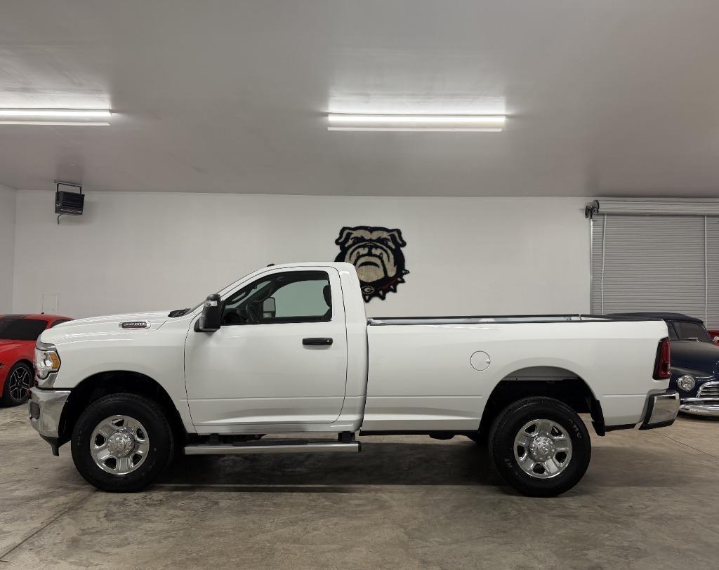 RAM 2500 ST 4WD 2024