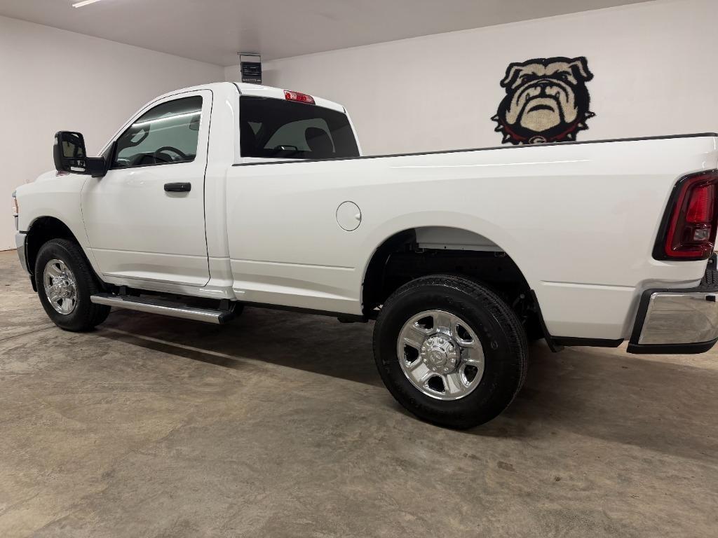 RAM 2500 ST 4WD 2024
