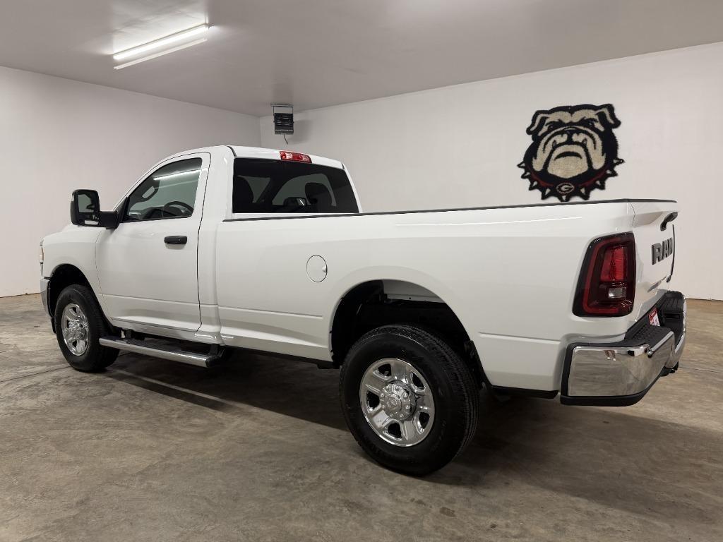 RAM 2500 ST 4WD 2024