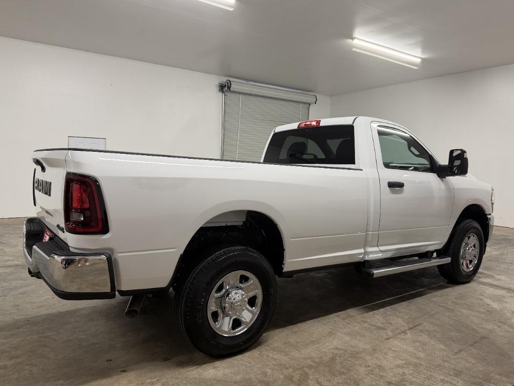 RAM 2500 ST 4WD 2024