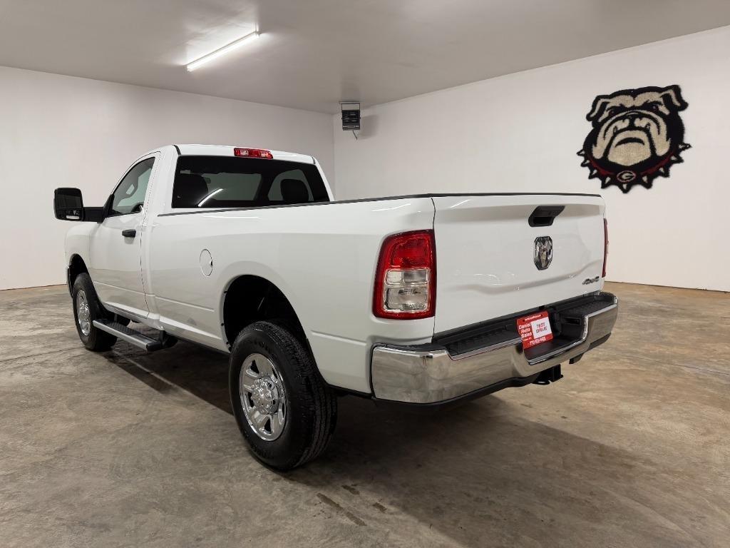 RAM 2500 ST 4WD 2024