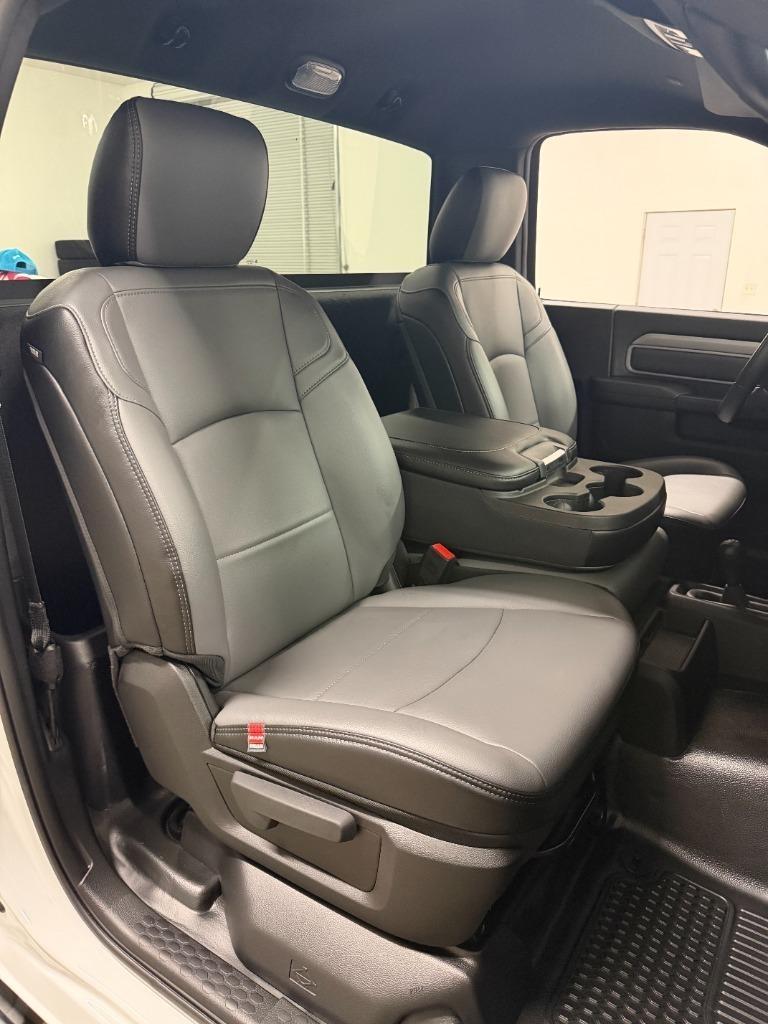 RAM 2500 ST 4WD 2024