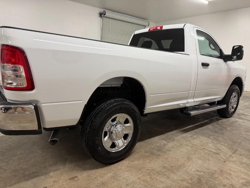 RAM 2500 ST 4WD 2024