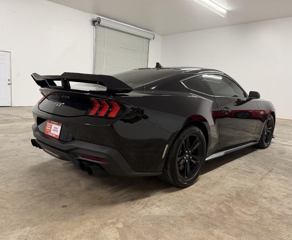 Ford Mustang GT Coupe 2025