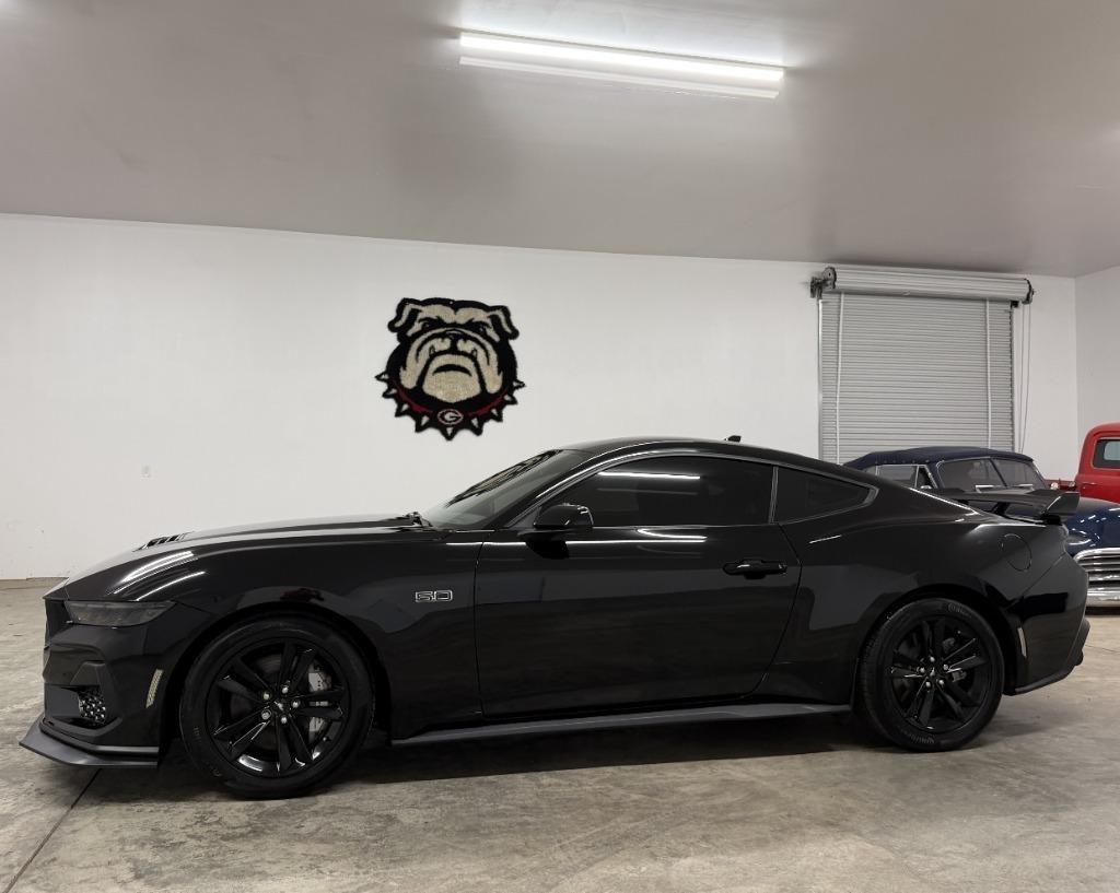 Ford Mustang GT Coupe 2025