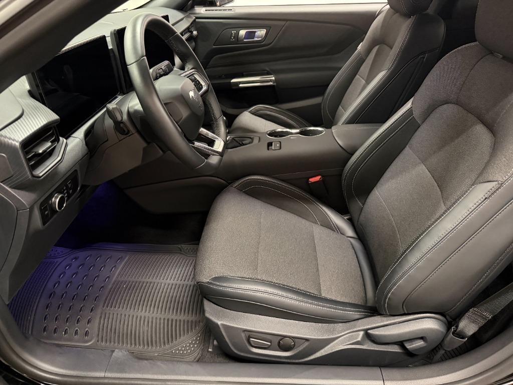 Ford Mustang GT Coupe 2025