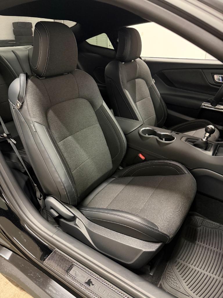 Ford Mustang GT Coupe 2025