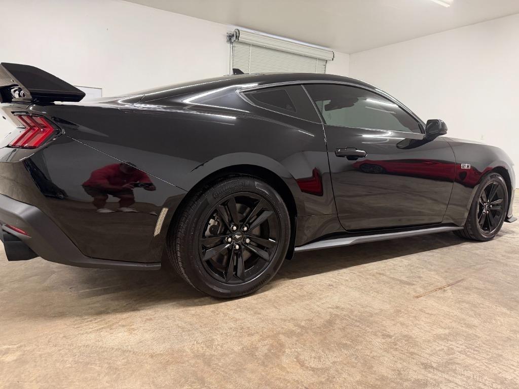Ford Mustang GT Coupe 2025