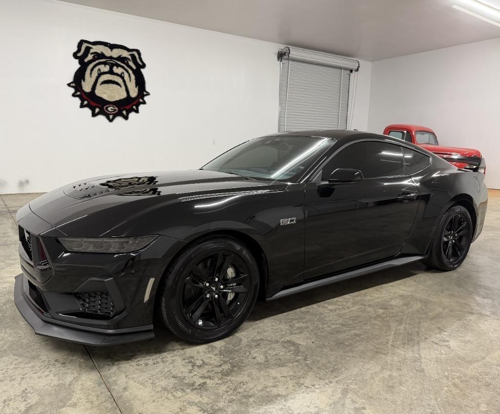 Ford Mustang GT Coupe 2025