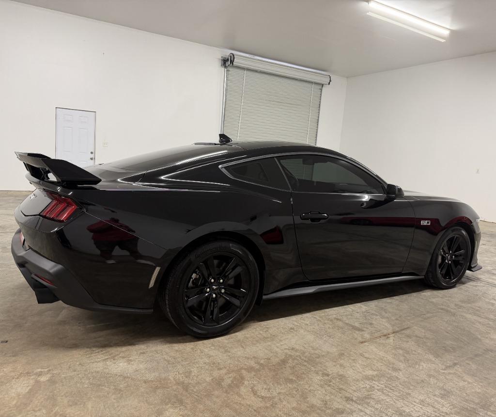 Ford Mustang GT Coupe 2025