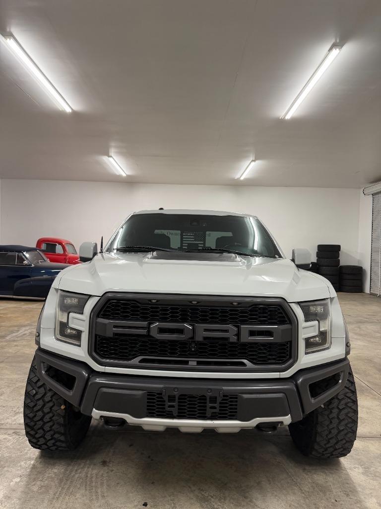 Ford F-150 Raptor SuperCrew 4WD 2017