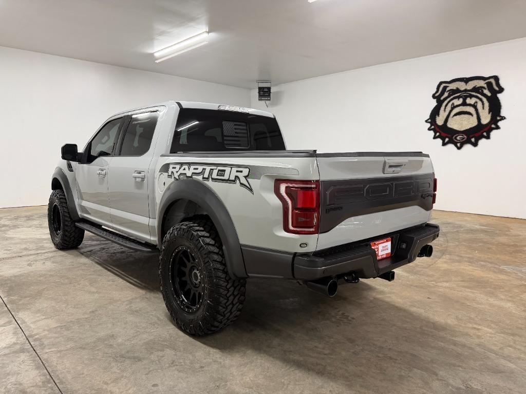 Ford F-150 Raptor SuperCrew 4WD 2017