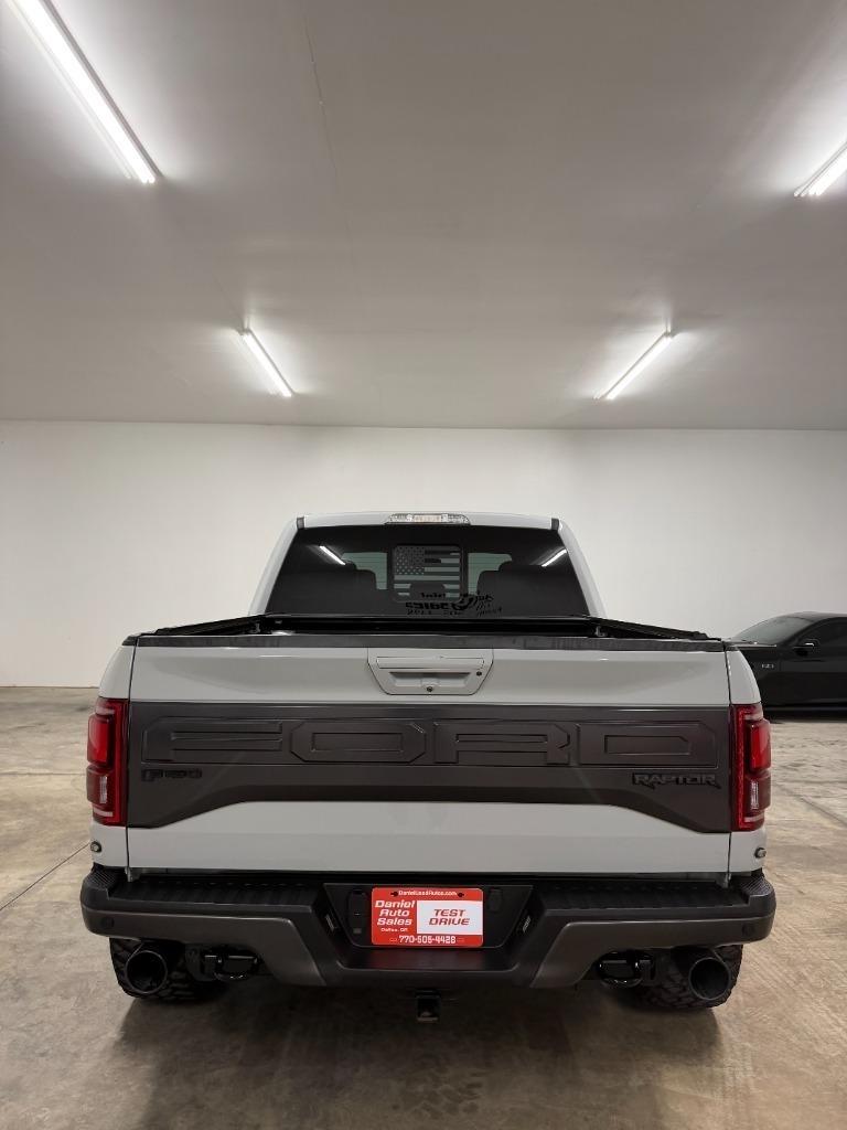 Ford F-150 Raptor SuperCrew 4WD 2017