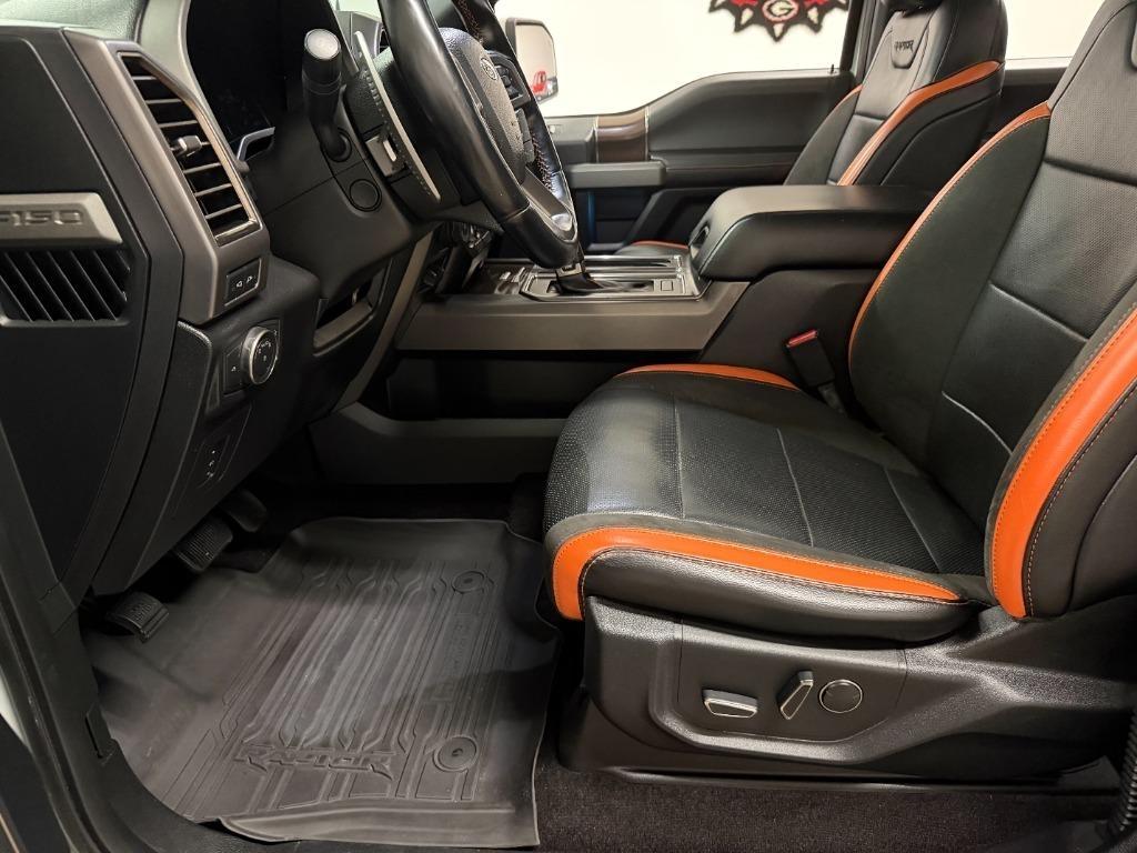 Ford F-150 Raptor SuperCrew 4WD 2017