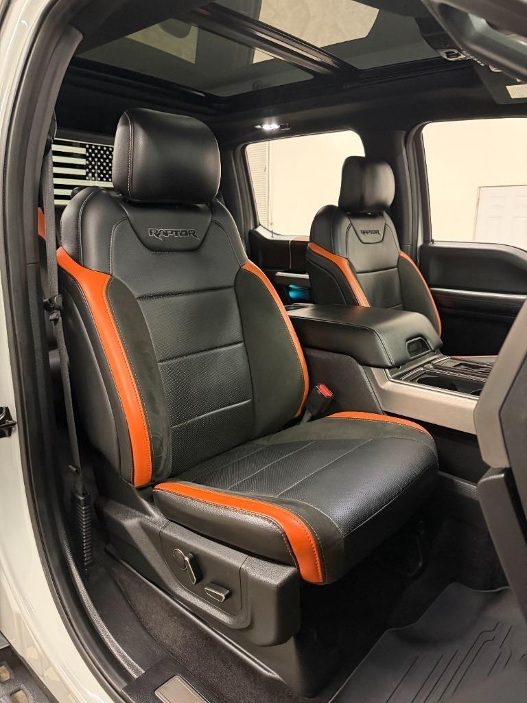 Ford F-150 Raptor SuperCrew 4WD 2017