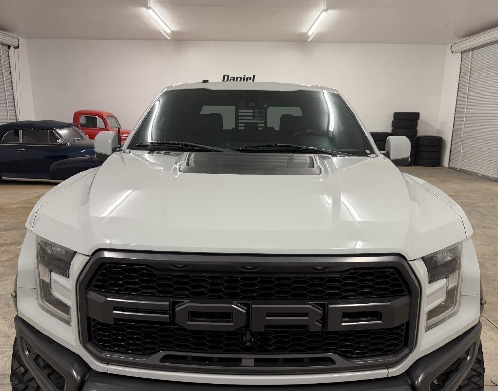 Ford F-150 Raptor SuperCrew 4WD 2017