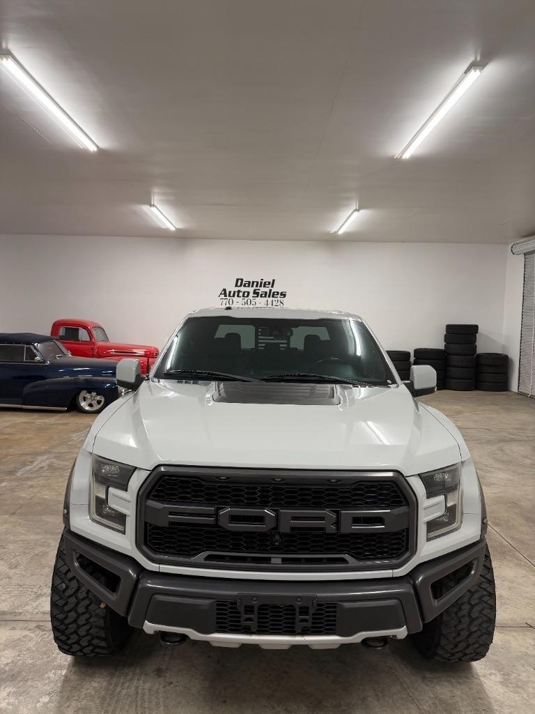 Ford F-150 Raptor SuperCrew 4WD 2017