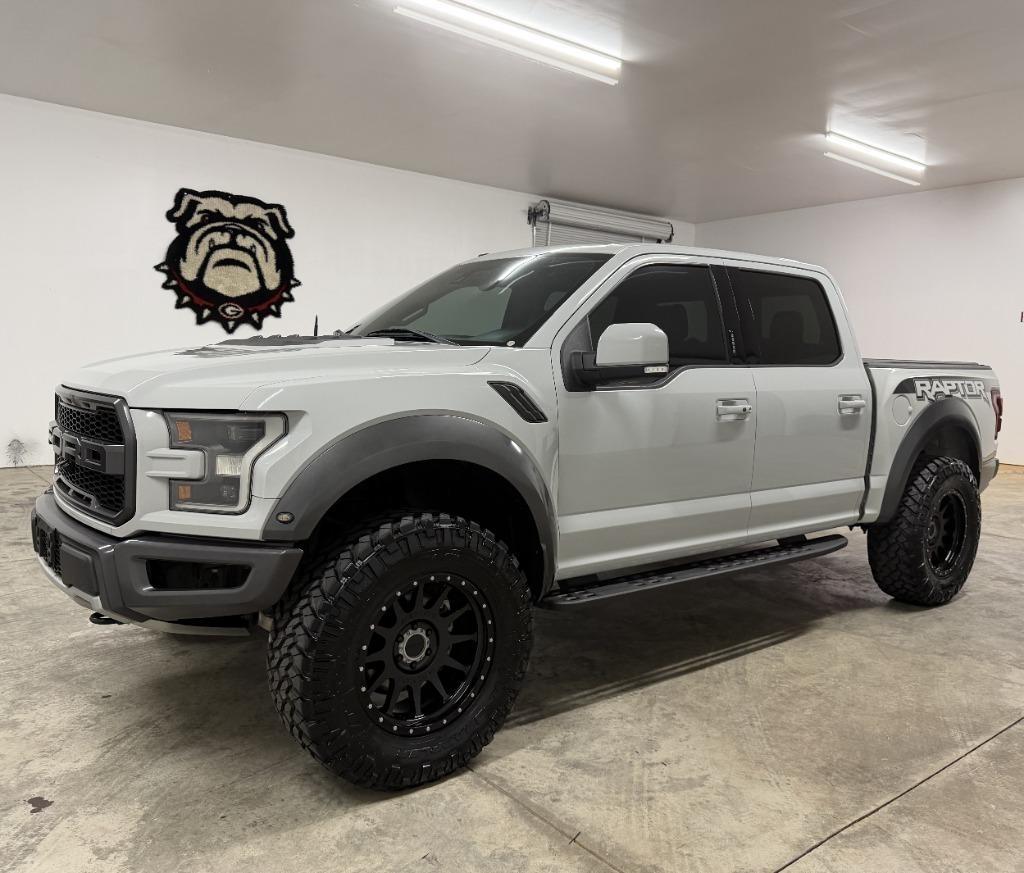 Ford F-150 Raptor SuperCrew 4WD 2017
