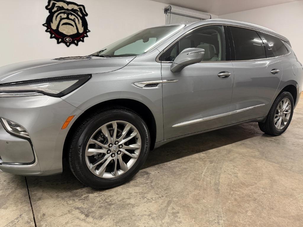 Buick Enclave Avenir FWD 2023