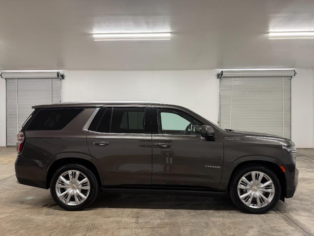 Chevrolet Tahoe High Country 4WD 2021