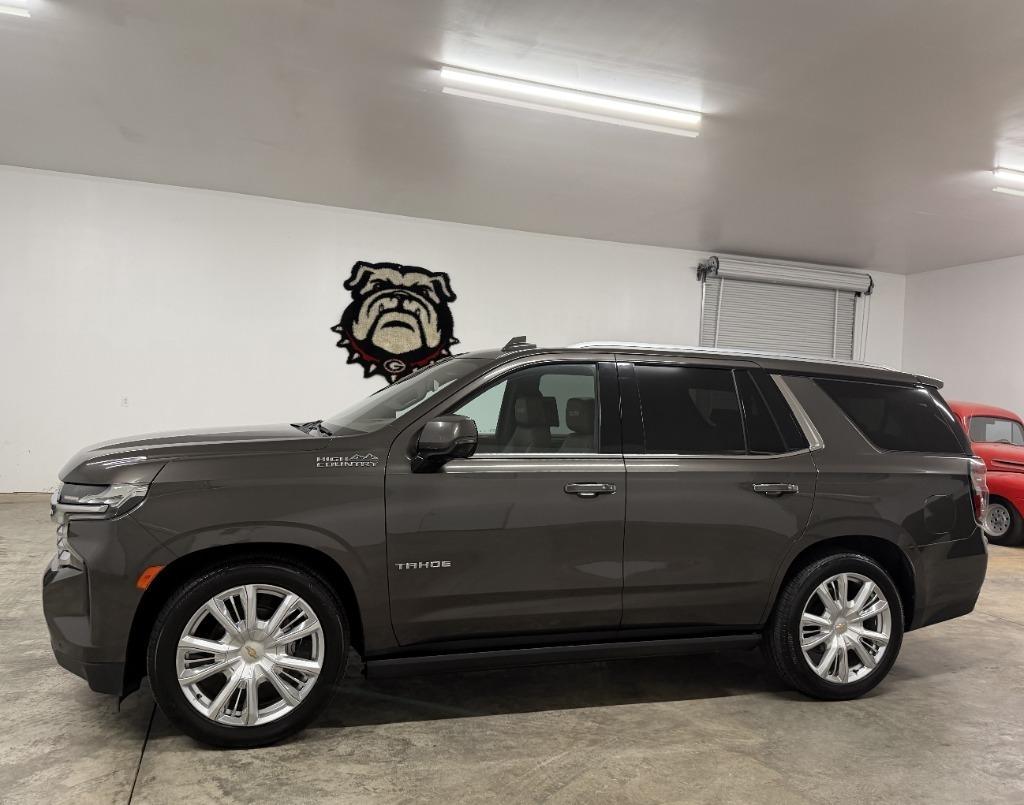 Chevrolet Tahoe High Country 4WD 2021