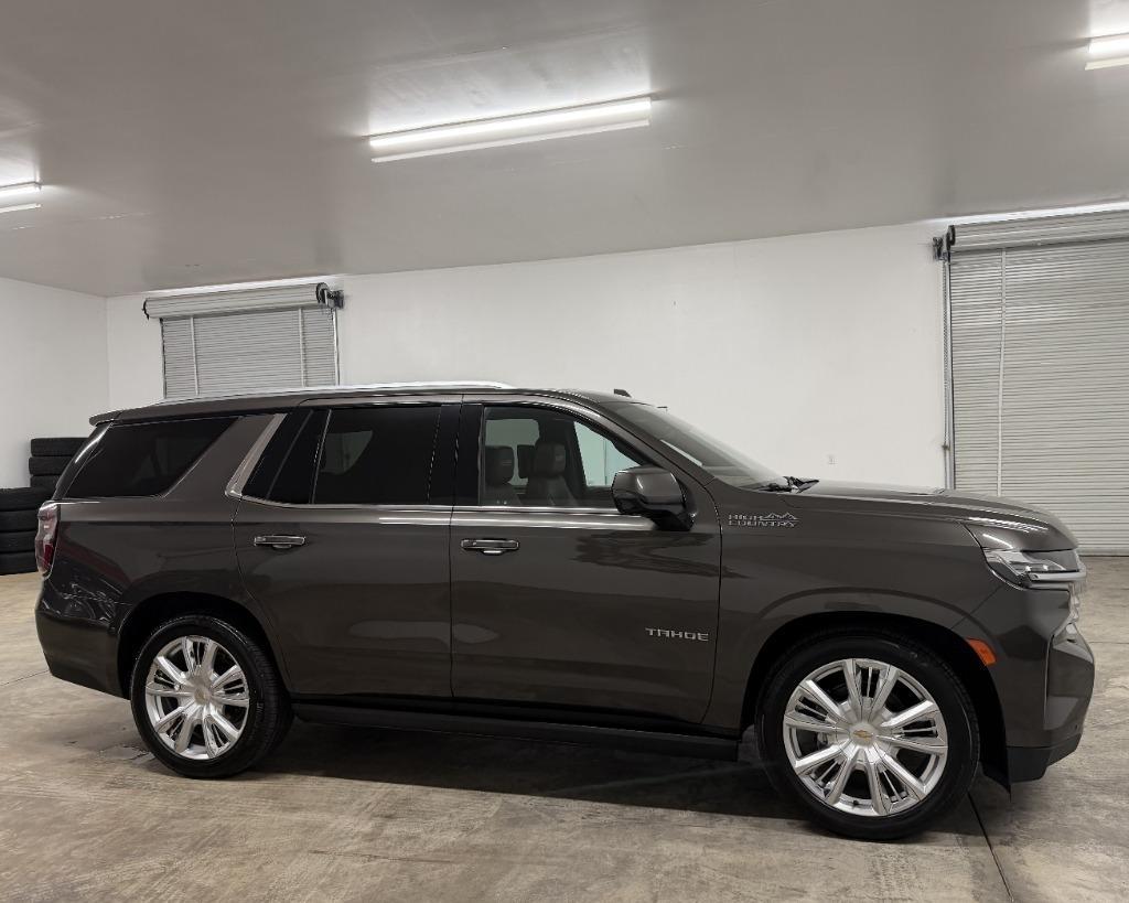 Chevrolet Tahoe High Country 4WD 2021