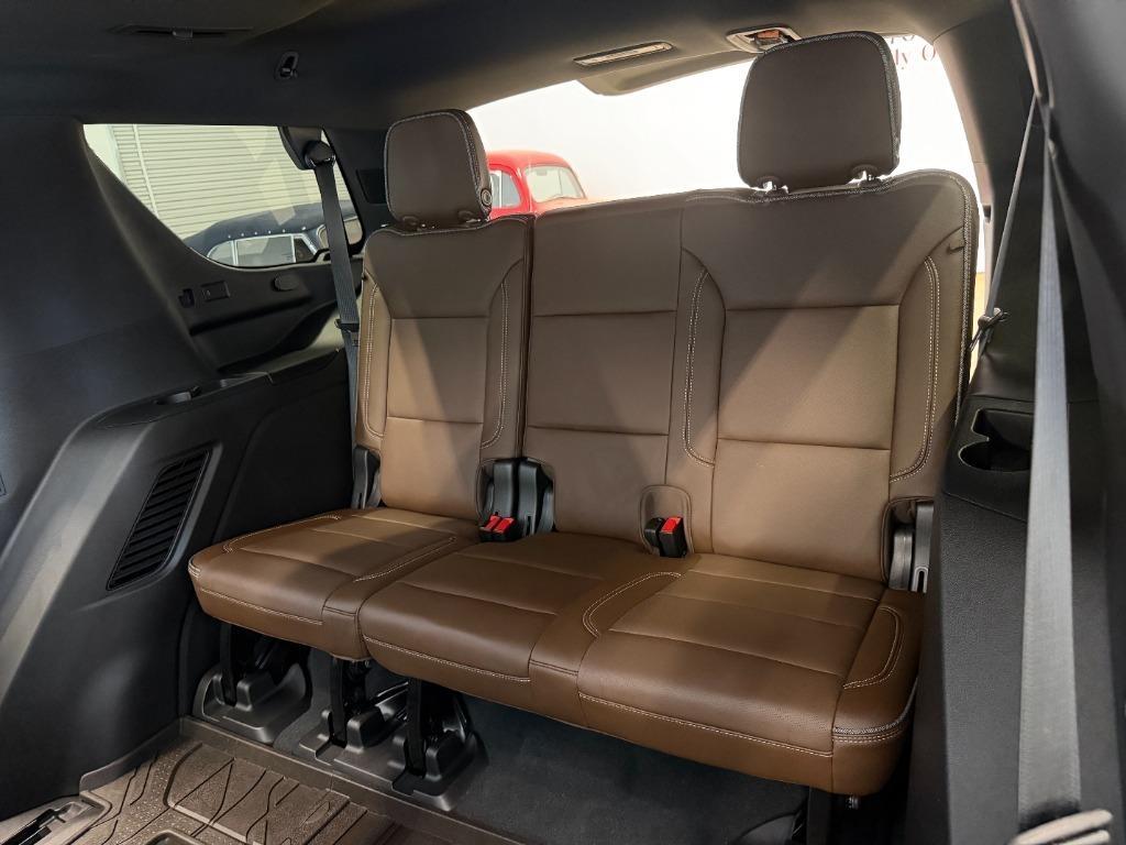 Chevrolet Tahoe High Country 4WD 2021