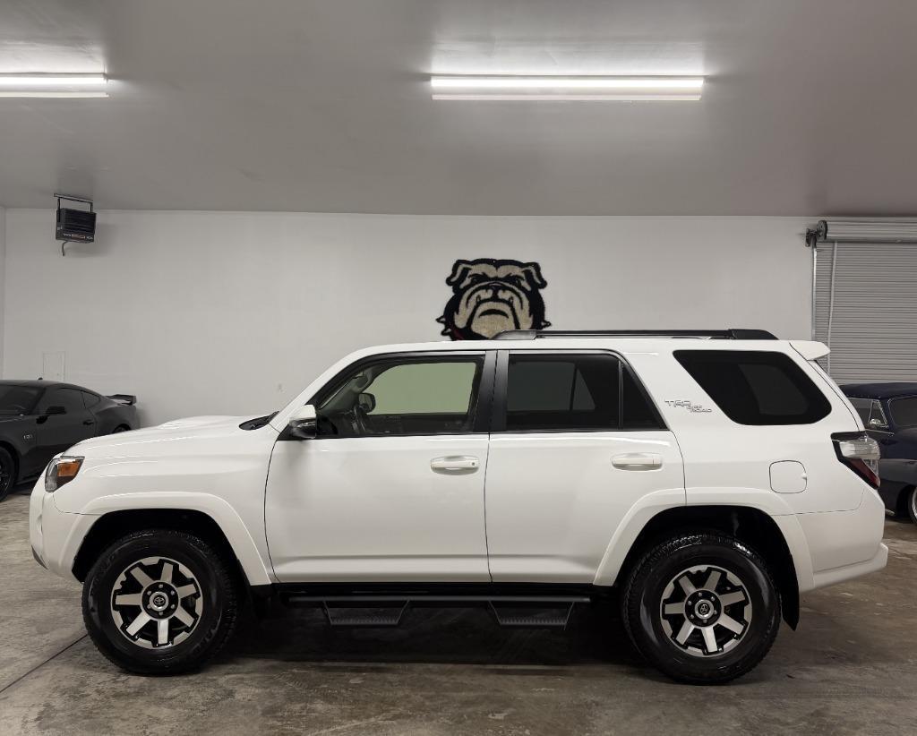 Toyota 4Runner TRD Off-road Premium 4WD 2024