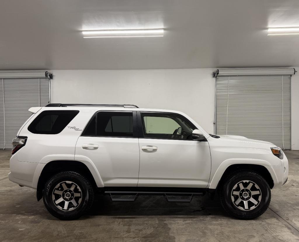Toyota 4Runner TRD Off-road Premium 4WD 2024