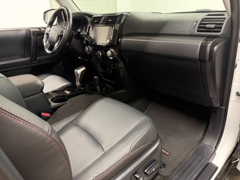 Toyota 4Runner TRD Off-road Premium 4WD 2024
