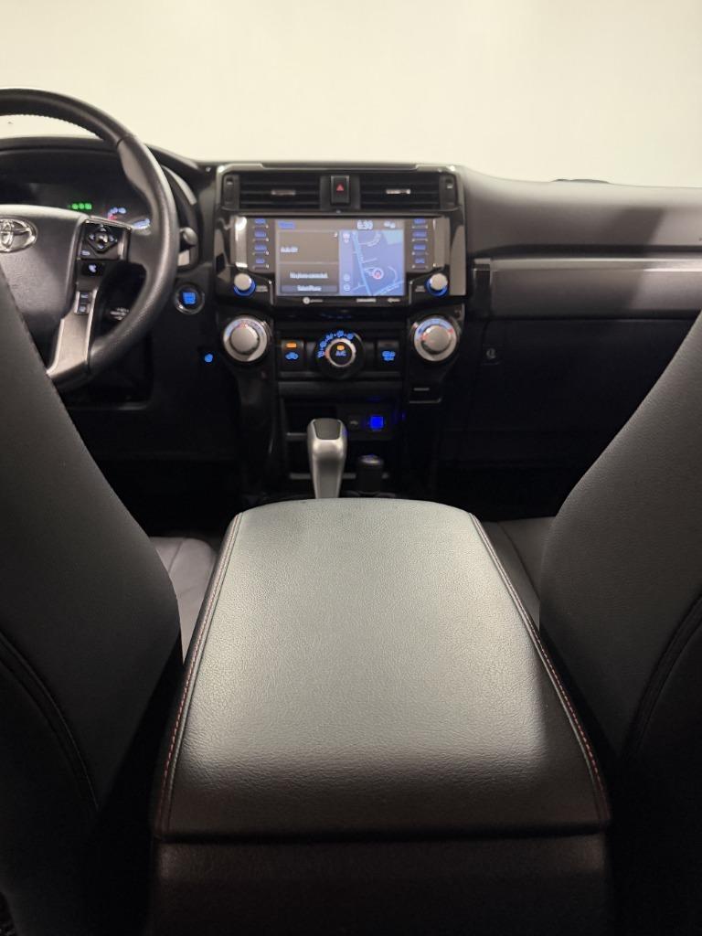 Toyota 4Runner TRD Off-road Premium 4WD 2024