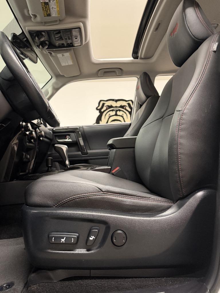 Toyota 4Runner TRD Off-road Premium 4WD 2024