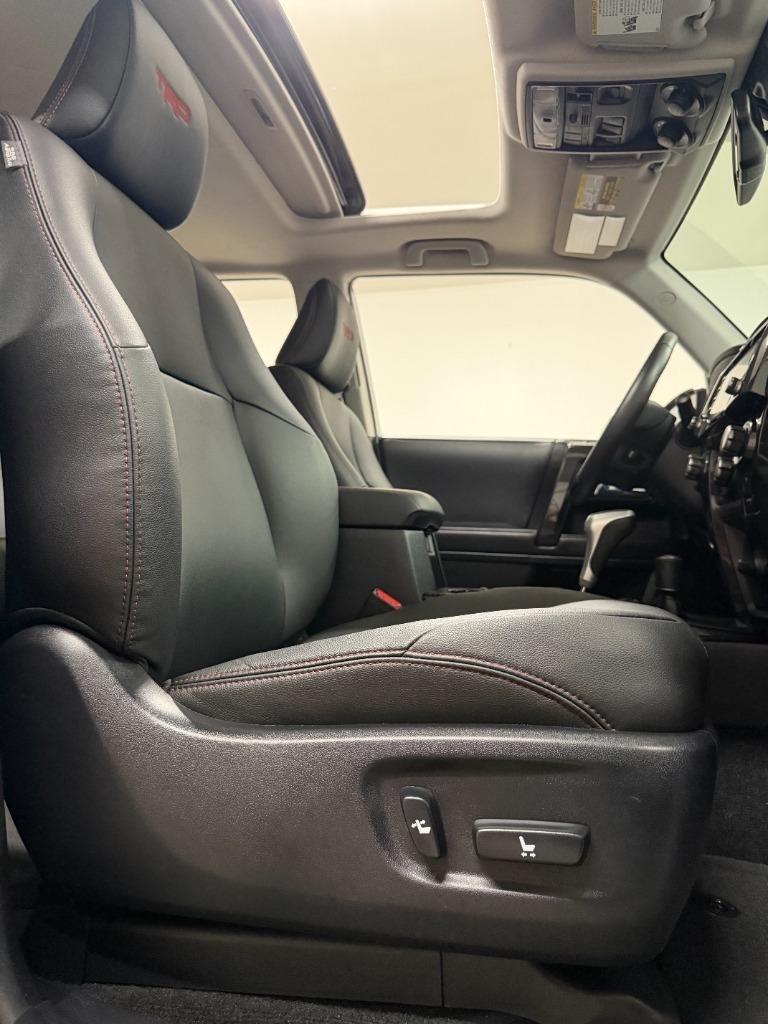 Toyota 4Runner TRD Off-road Premium 4WD 2024