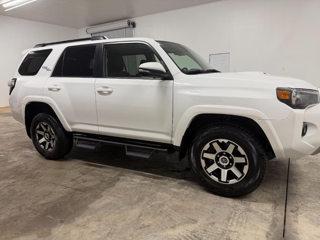 Toyota 4Runner TRD Off-road Premium 4WD 2024