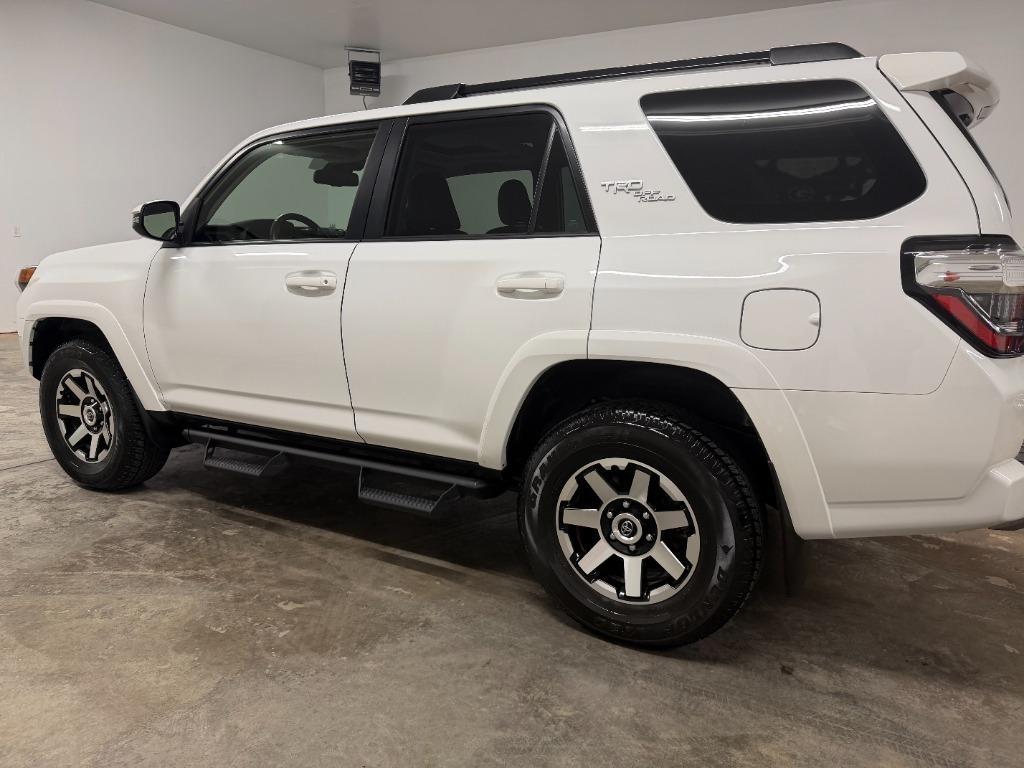 Toyota 4Runner TRD Off-road Premium 4WD 2024