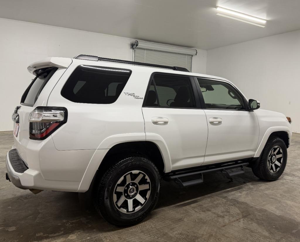 Toyota 4Runner TRD Off-road Premium 4WD 2024