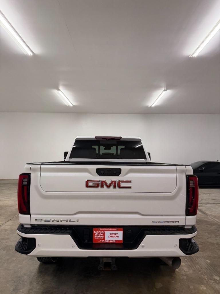GMC Sierra 2500HD Denali Crew Cab 4WD SB 2024